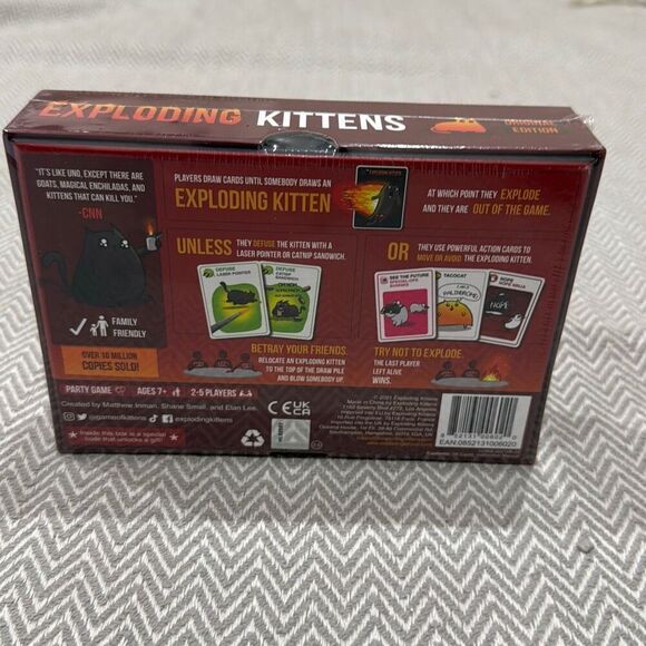 Exploding Kittens New - Picture 2 of 3